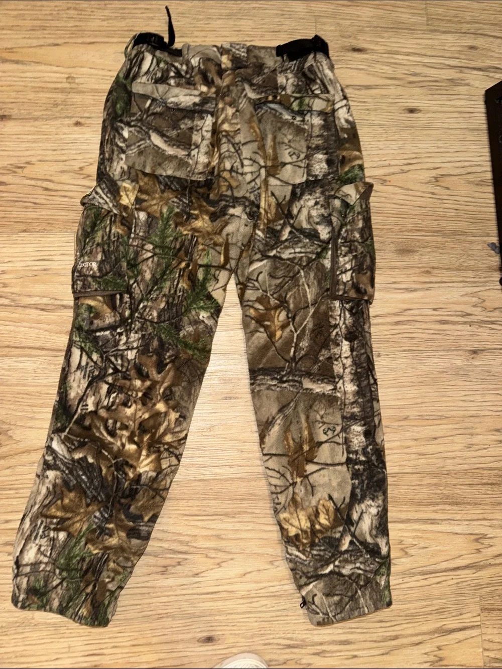 Realtree Scent Blocker Bone Collector  Camouflage Cargo Pants in Brown and Green